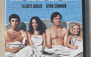 Bob & Carol & Ted & Alice (1969) Natalie Wood, Elliott Gould