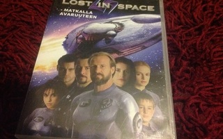 LOST IN SPACE- MATKALLA AVARUUTEEN *DVD*