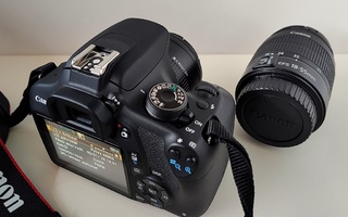 Järjestelmäkamera Canon EOS 1200D