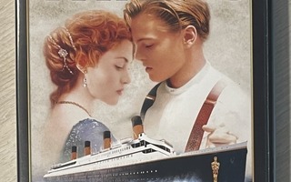 TITANIC (1997) Kate Winslet & Leonardo DiCaprio