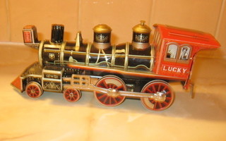 Vanha peltinen juna, Lucky, Made in Japan