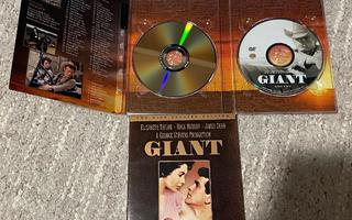 GIANT R1  Elizabeth Taylor, Rock Hudson, James Dean