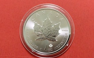 Kanada Maple Leaf 1 unssi 9999 hopeaa. (KD72)