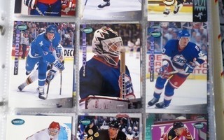PARKHURST  jääkiekkokortteja 27 kpl 1990-luvulta