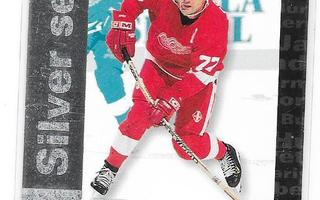 1995-96 CC Crash The Game #C29 Paul Coffey Detroit Red Wings