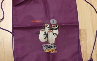 Violetti jumppavaatepussi pingviinit