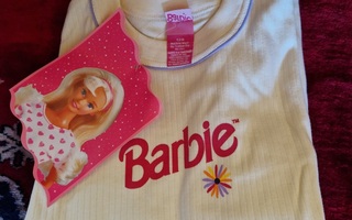 Barbie  lasten pitkähihainen paita 128 cm. 40. Uusi