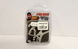 Judge Dredd Miniatures Game - Holocaust Judge figuuri