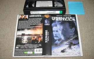 Vihollisen Vesillä-VHS (Warner Home Video, Rutger Hauer)