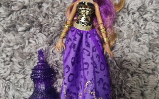 Monster high Clawdeen Wolf 13 wishes -nukke