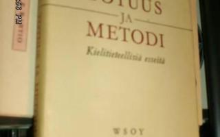 Paavo Ravila : Totuus ja metodi ( 1 p. 1967 ) Sis.PK ! ! !