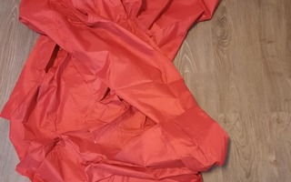 Punainen telttakangas / vettähylkivä kangas 490x155cm