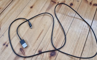 Micro USB kaapeli 1,1 M