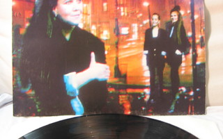 Gasoline Girls & Petrol Boys: Rakkaudella tehty LP.
