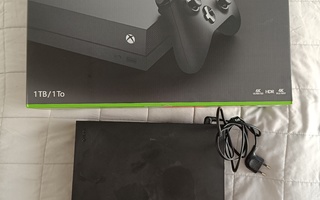 Xbox one X 1 TB