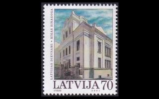 Latvia 556 ** Kirkko (2001)