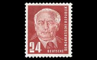 DDR 252 ** Presidentti Wilhelm Pieck 24 Pf (1950)