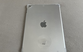Apple iPad 9.7" 6 Sukupolvi - Hyvä -