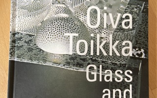 Oiva Toikka Glass and Design kirja