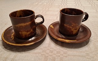 Pentik Rustica kahvikupit ja tassit 2 kpl