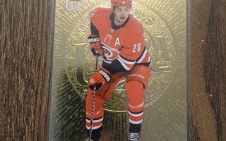 2021-22 Fleer Ultra Medallions Gold Sebastian Aho /200