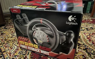 Logitech MOMO Racing Force Feedback Wheel
