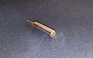 2.5mm uros - 3.5mm naaras Audio Adapteri