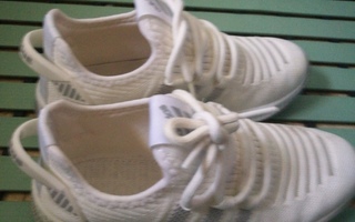 Adidas tennarit kengät valkoiset 38/ 37,5