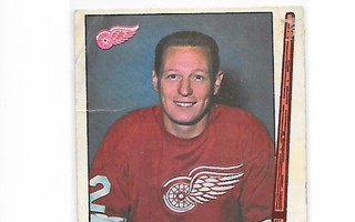 1969-70 Topps #63 Bruce MacGregor Detroit Red Wings