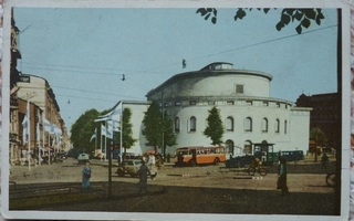 Helsinki Ruotsalainen teatteri, vanhat autot