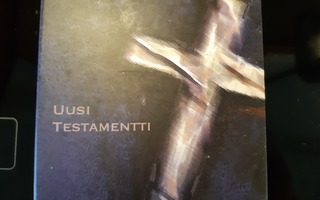 Äänikirja: Uusi Testamentti, 17 CD -levyä