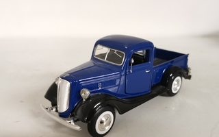 1/34 1937 Ford Pick-Up