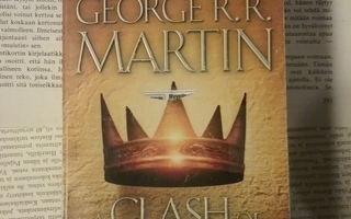 George R.R. Martin - A Clash of Kings (paperback)