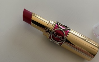 ••YSL VOLUPTE-HUULIPUNA 5 fuksia•••