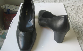 italialaiset mustat kengät pehmeää nahkaa