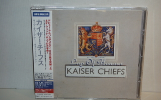 Kaiser Chiefs CD In Lap Of Honour'