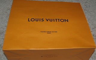 Louis Vuitton paperikassi