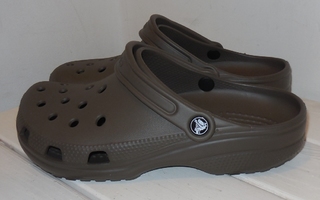 39-40 (M7/W9) - Crocs classic ruskeat sandaalit * UUDET