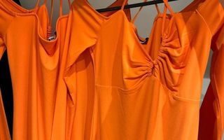 DK London Bik Bok oranssi mekko M ja L kokoa