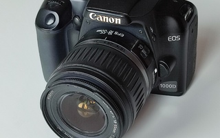 Canon 1000D + 18-55mm kit