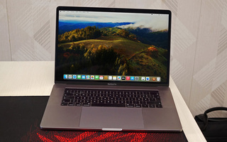 Apple MacBook Pro 15 Retina i7 16GB Touchbar + Office 2024