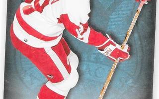 05-06 UD Artifacts #39 Steve Yzerman Detroit Red Wings