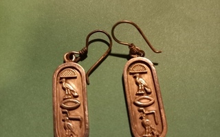 Egyptiläiset korvakorut
