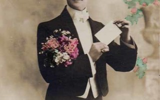 MIES / Nuori herrasmies kukkia kainalossa. 1900-l.