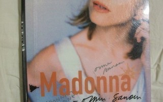 Mick St. Michael - Madonna : Omin sanoin
