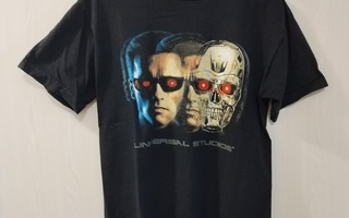 Terminator 2/ Universal Studios T-paita
