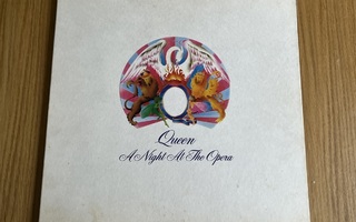 Queen : A night at the opera (Japan)  Lp