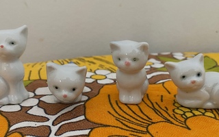 4 pientä kissafiguuria (1980-luvulta)