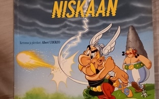 Asterix: Taivas putoaa niskaan, 1.p, 2005