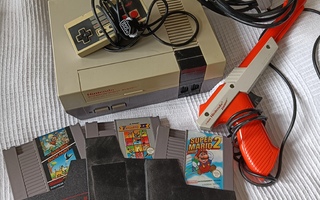 Nintendo NES konsoli+pelejä